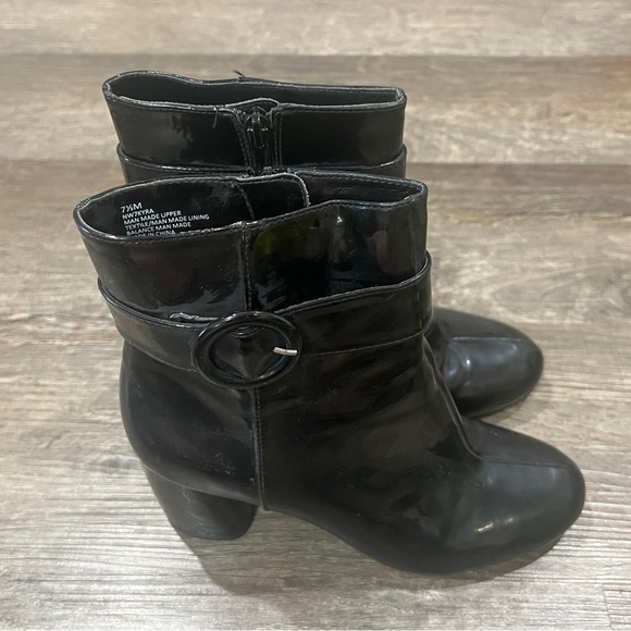FINAL PRICE Nine West Kyra Black Patent Bootie - Picture 6 of 6